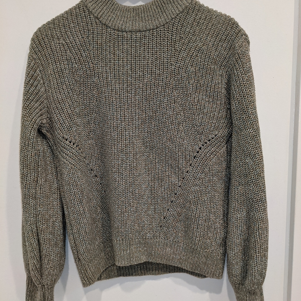 Sparkly moss colored crop H & M sweater